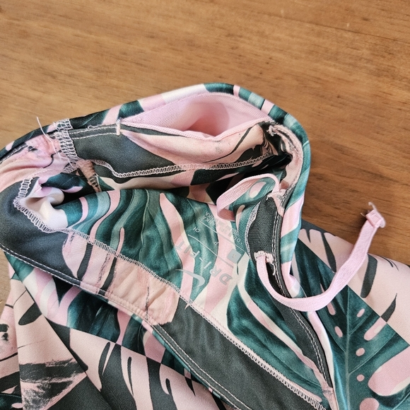 Nike Dry Fit Capri Leggings Botanical Print Size Small - Picture 3 of 10